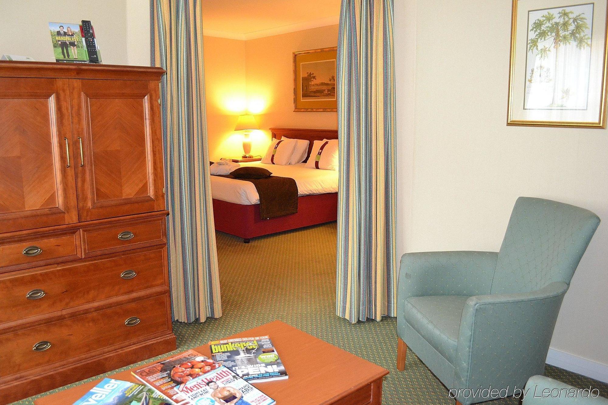 Holiday Inn Reading West By Ihg Exterior foto